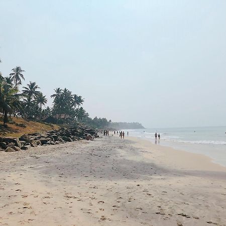 Satta Beach Deluxe Varkala Buitenkant foto